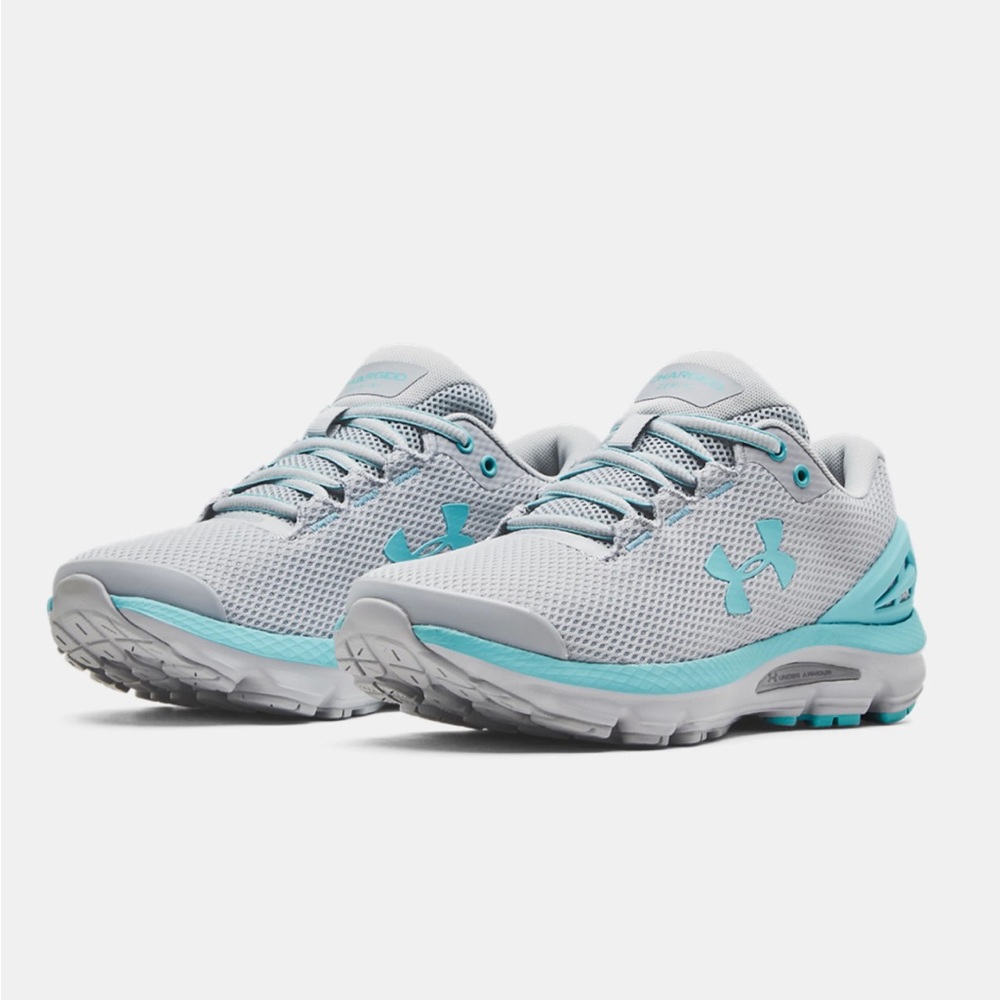 Under Armour Sneakers